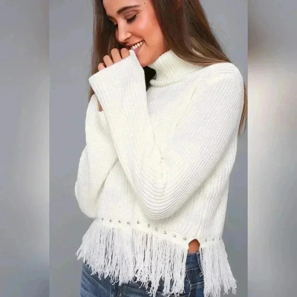 Lulus Sweaters - Freethinker Cream Fringe Cropped Sweater Size M